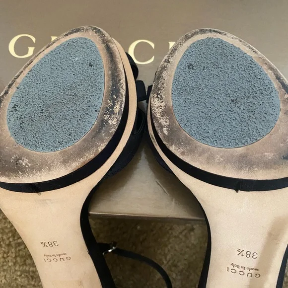 Gucci Black and Gold Heels - Picture 3 of 3